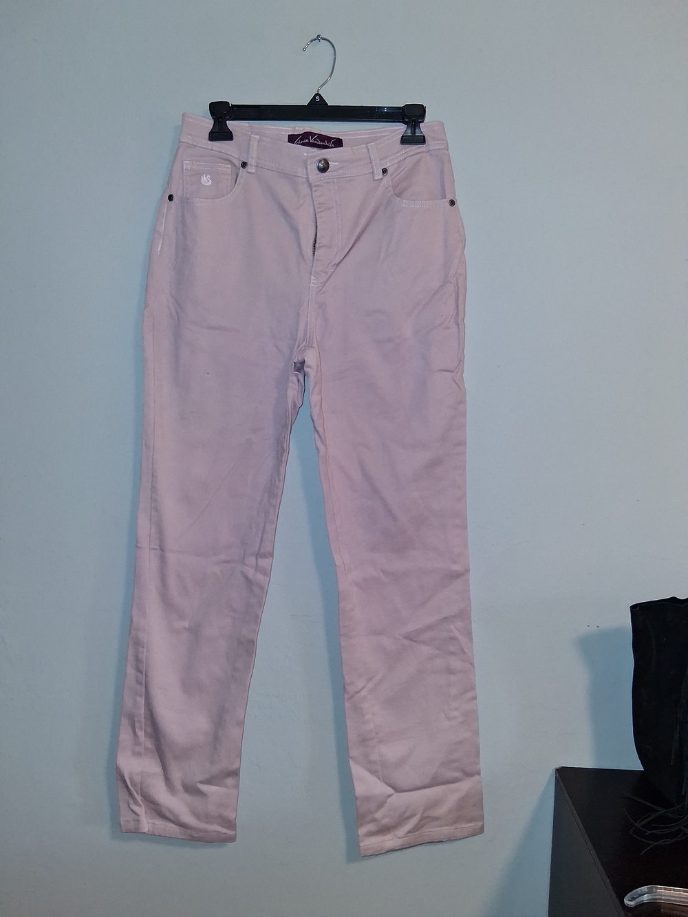 Gloria Vanderbilt Men's Pale Pink Slim Straight Jeans